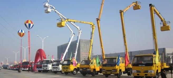 �߿����I(y��)܇����(gu��)�ģ�Ʒ�N��һ�����۱�ʽ�߿����I(y��)܇_��s��ʽ�߿����I(y��)܇������ʽ������ϵ�С�������Ҳ���Է֞鴹ֱ����ʽ���ַQ����ʽ��������ʽ�߿����I(y��)܇���׸�ʽ���X�Ͻ�ʽ�����bжʽ�����д�ֱ����ʽ���������ش󣬵����I(y��)�߶��������C(j��)��(d��ng)�Բ���`����Ŀǰ��(gu��)��(n��i)�V���\(y��n)�õ����۱�ʽ�߿����I(y��)܇��