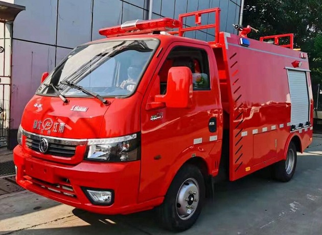 東風(fēng)途逸1噸水罐消防車圖片