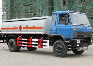 東風(fēng)145歐3排放油罐車