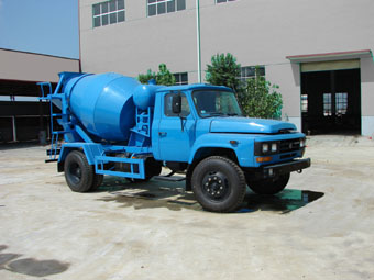 東風(fēng)140尖頭混凝土攪拌運(yùn)輸車(chē)