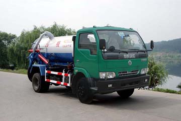 東風(fēng)多利卡真空吸污車
